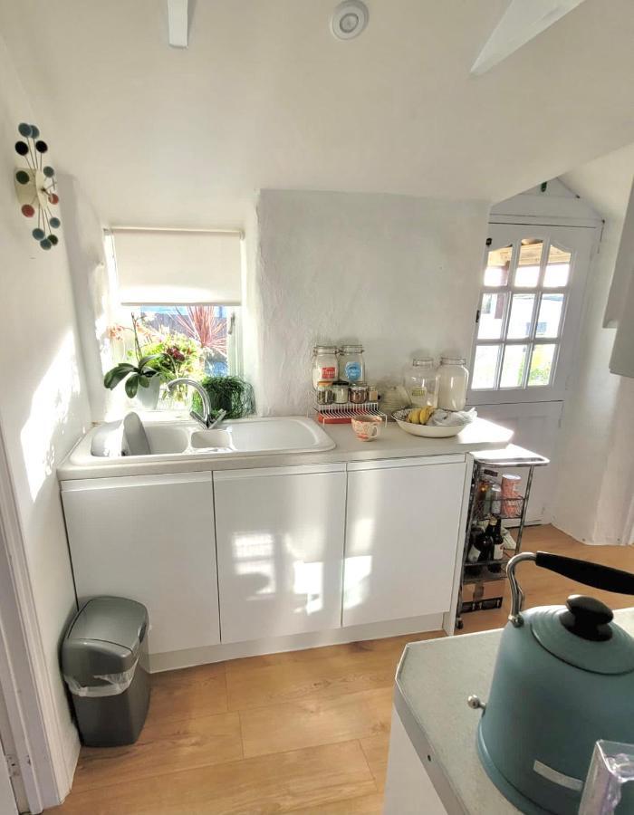 Idyllic Cornish Cottage, Superking Bed, Private Garden Dogs Welcome Труро Экстерьер фото